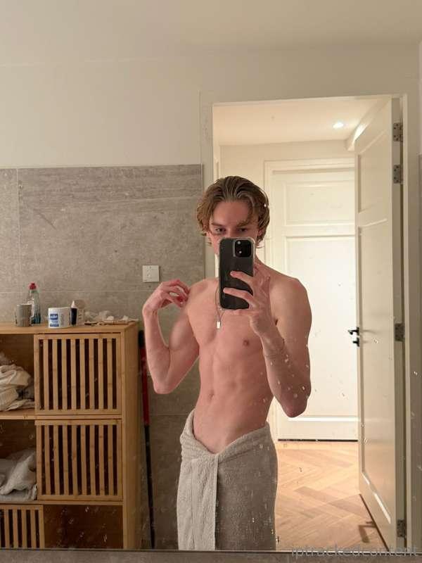 Boners last for way too long after lifting these days--I don..
