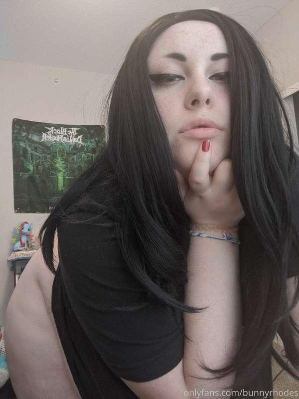 i can be the canvas and your cum can be the paint