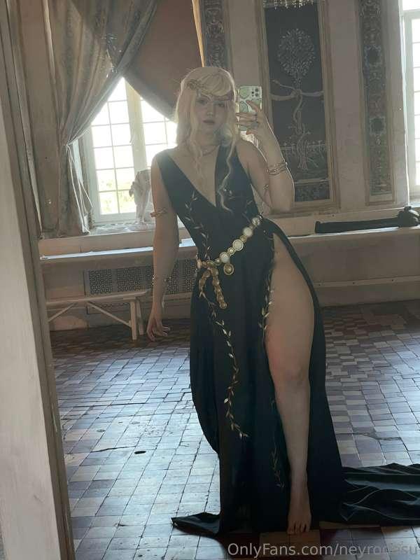 Even Queens take selfies 😋📸