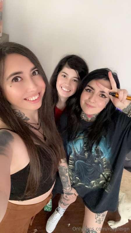 posting some fun topless photos with @alaskazade and @sierra..
