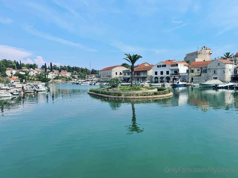 Look at this cute little town! Editing some sexy pics I took..