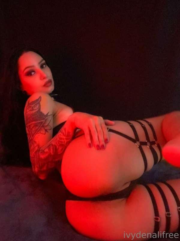 Yummmy!!! 😋 VIP: @ivydenali