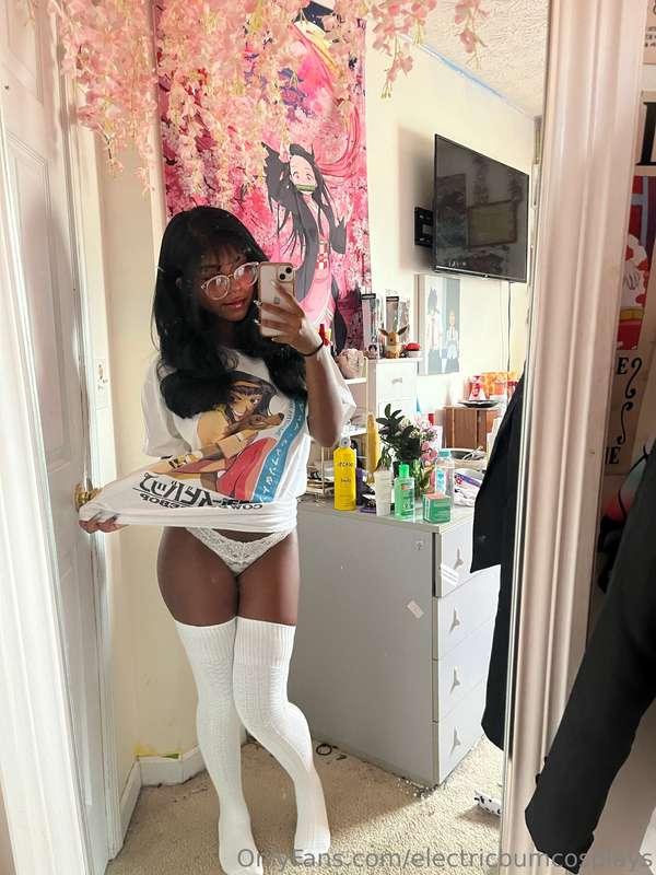 electricbumcosplays image #0