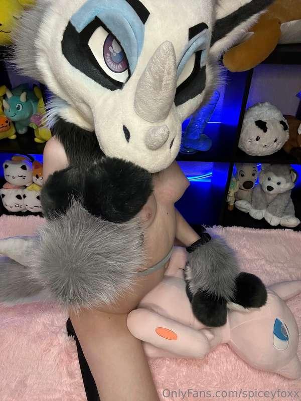 Mew?! I didn't know you were chill like that 🥶