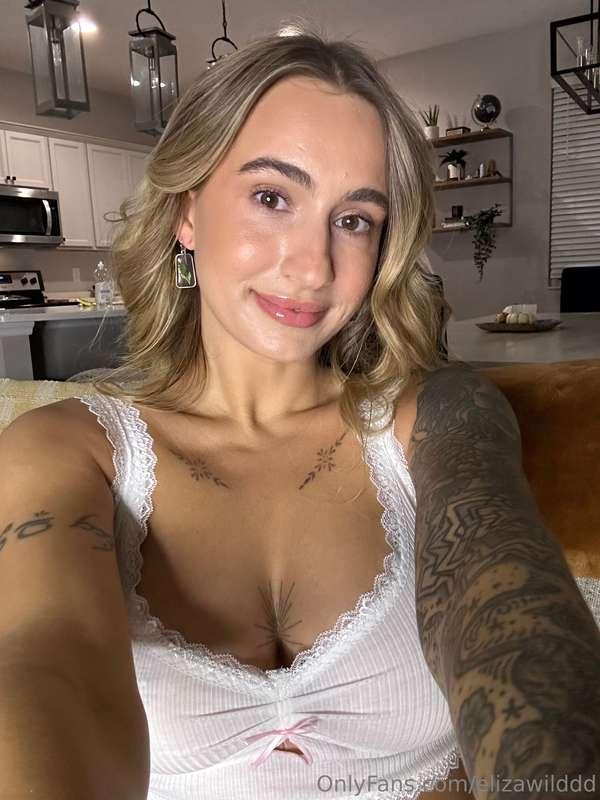 Are you still awake daddy? 😘 https://onlyfans.com/elizawildd..