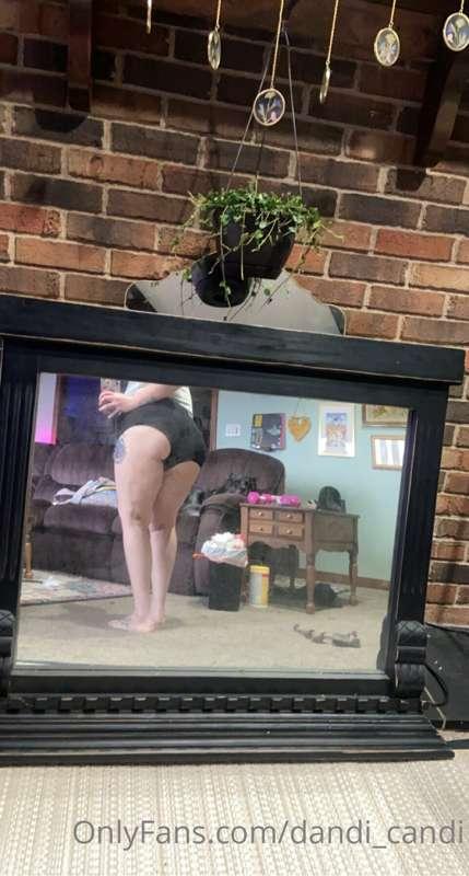 Hey, hi, hello my lovely subs! I recently had a very traumat..