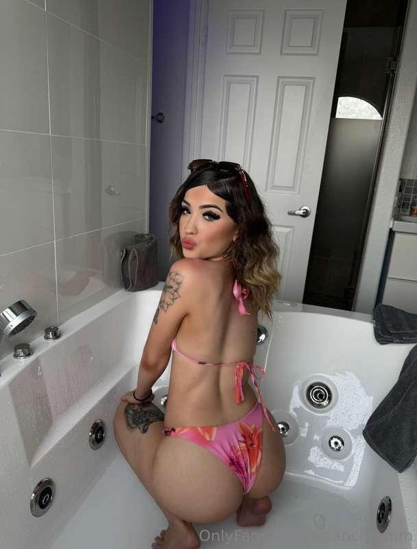 Come have fun with @kimmyscreams‼️‼️ she’s new to OF , is av..