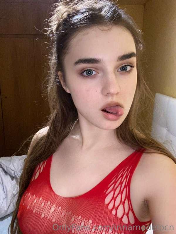 My night time selfie 😘 
Full nudity is always on my vip ❤️