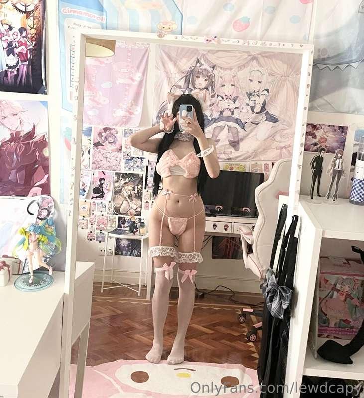 cat girl photoshoot 🤍🎀