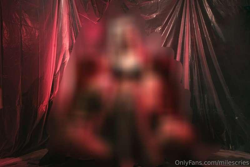 Wolf goddess and her succubus servants 🤝
 trios 🥵🥵 3 hot bit..