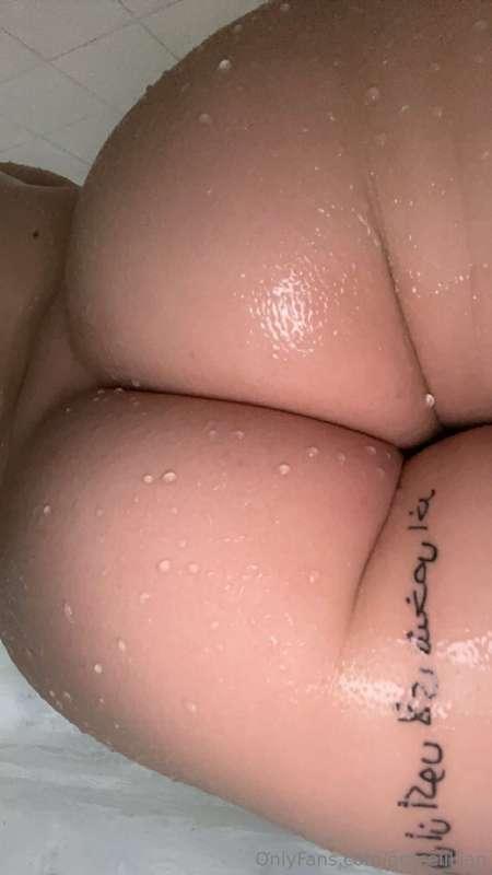 Got some new sexy tattttsss😘