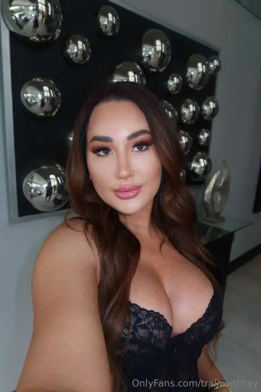 Don’t stare too long… I might catch you 😉