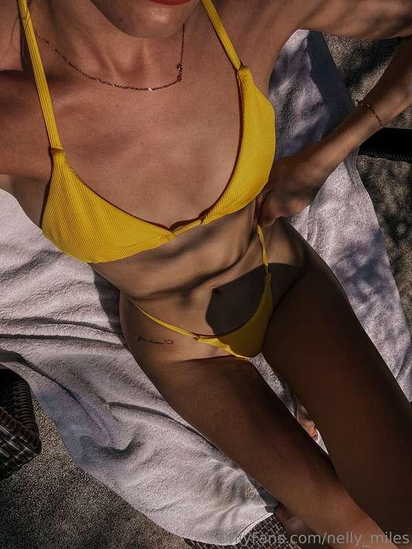 I want to spend all day with you, are you here? 💛☀️