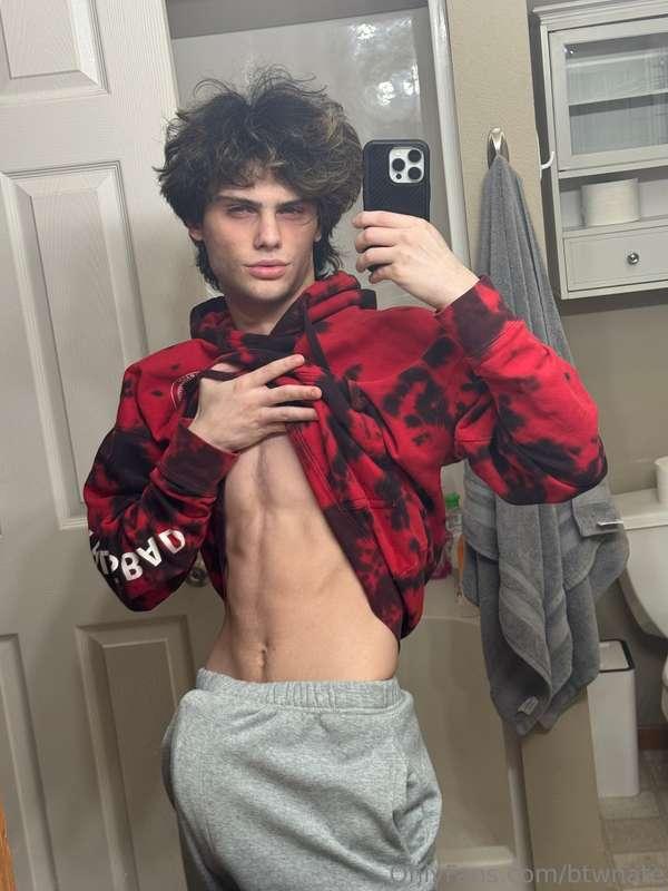 I’m so horny daddy😩 message me rn