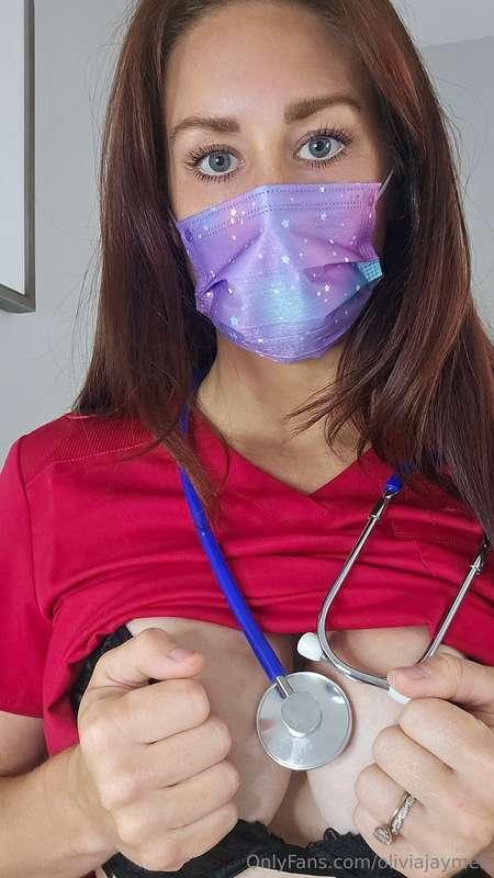 Don't you just love my tits? 🥰️
