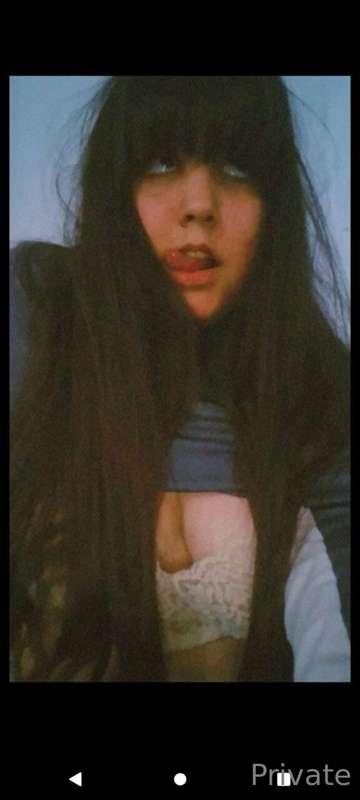 💕@yourbeautifulbrunette 💕 Honey, this beautiful brunette lov..