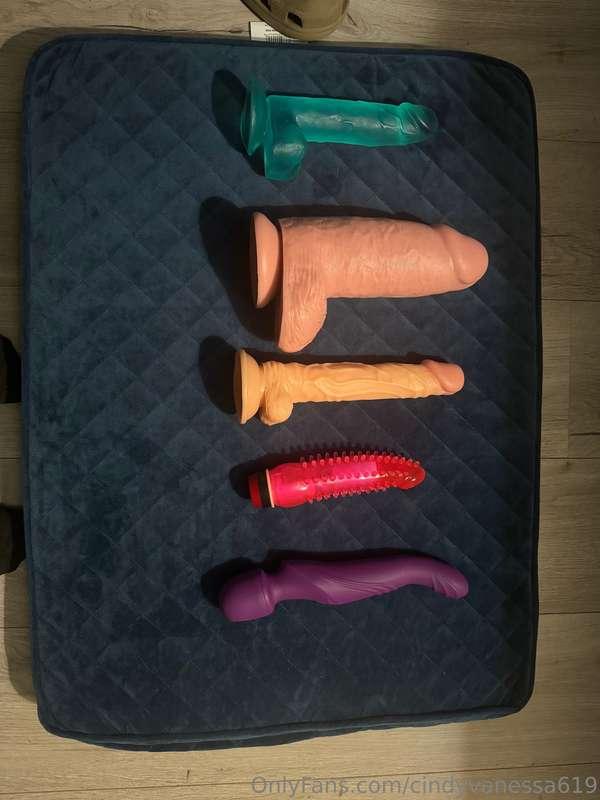 Which toy should go in what hole?