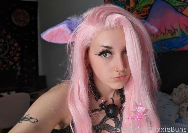 pixxiebuns image #2