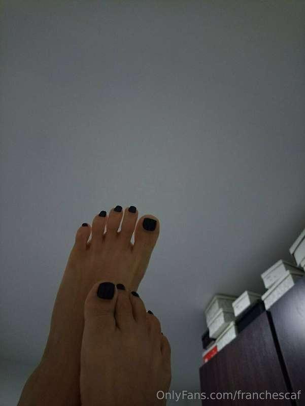 Do you like these little pieces love? 👣🎁🔥
