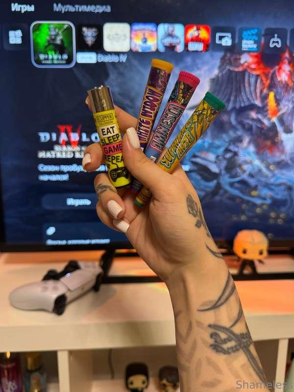 Cozy night, PS5, and Diablo… the only hell I actually enjoy ..