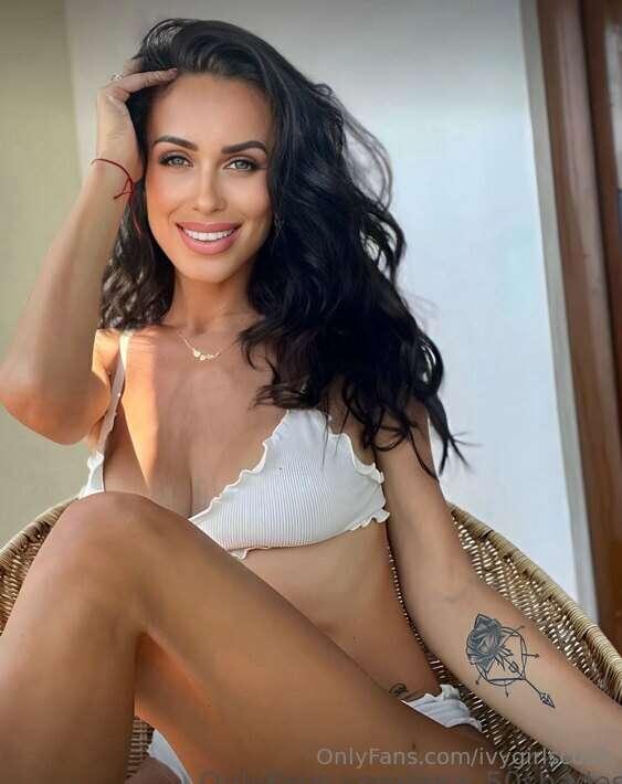 🔥@ana_50shades  IS WET RIGHT NOW💦💦💦 
🟢FREE subscription🟢 ONL..