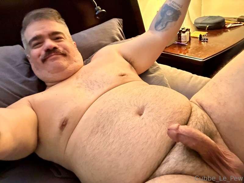 Happy Fat Cock Friday, now come give daddy a hug.