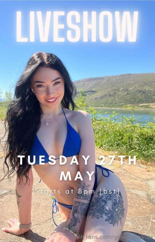 Join me for this last live for this month 😆LIVESHOW TUESDAY ..