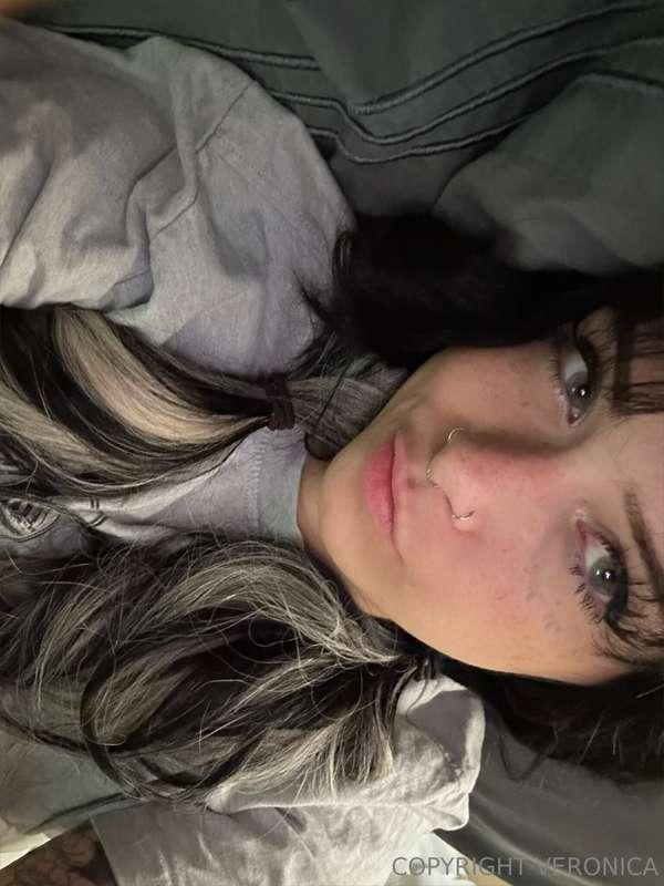 im soooo bored...message me pls & thank u