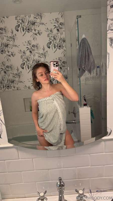 Water's not the only thing that’s hot in here! 🔥 @marymoodyx..