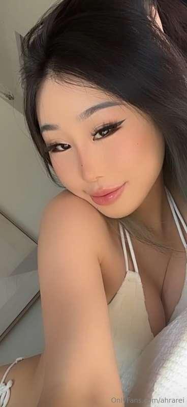 i love when you notice me 🥺