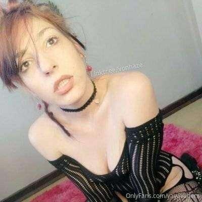 Have you ever subscribed to a South African stoner milf? Tho..