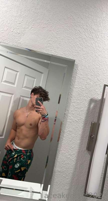 up late, who else can't sleep?