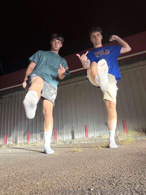 Going live with @master.scottie at 4am central time 