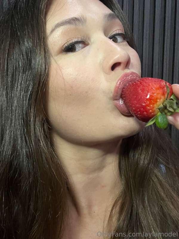 Would you be my strawberry? 🍓 
