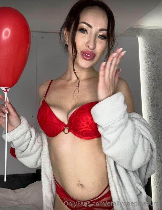 Sexy and naughty milf 🌿

@isabelle_nolan
@isabelle_nolan

Co..