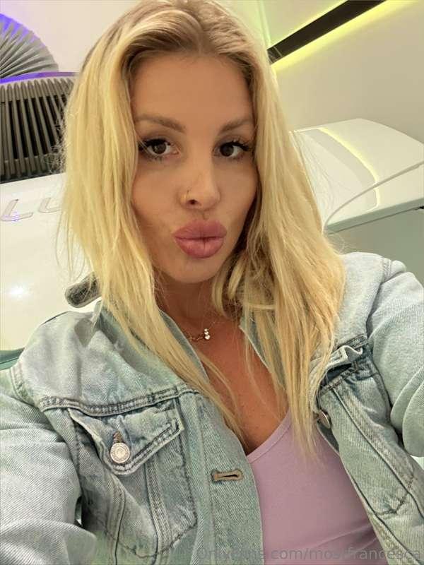 something to make the start of your week better 💋📥