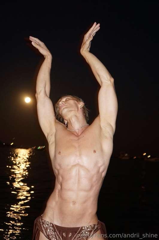 Do you think I'm hot and sexy? 