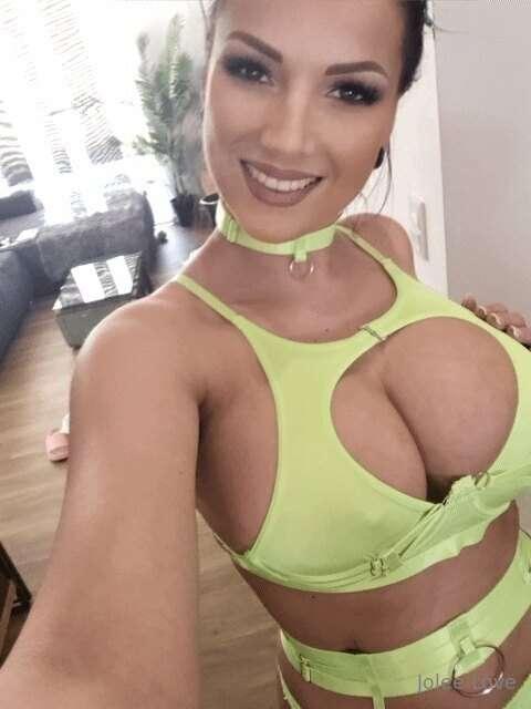 Ready for a new week with me? 😏