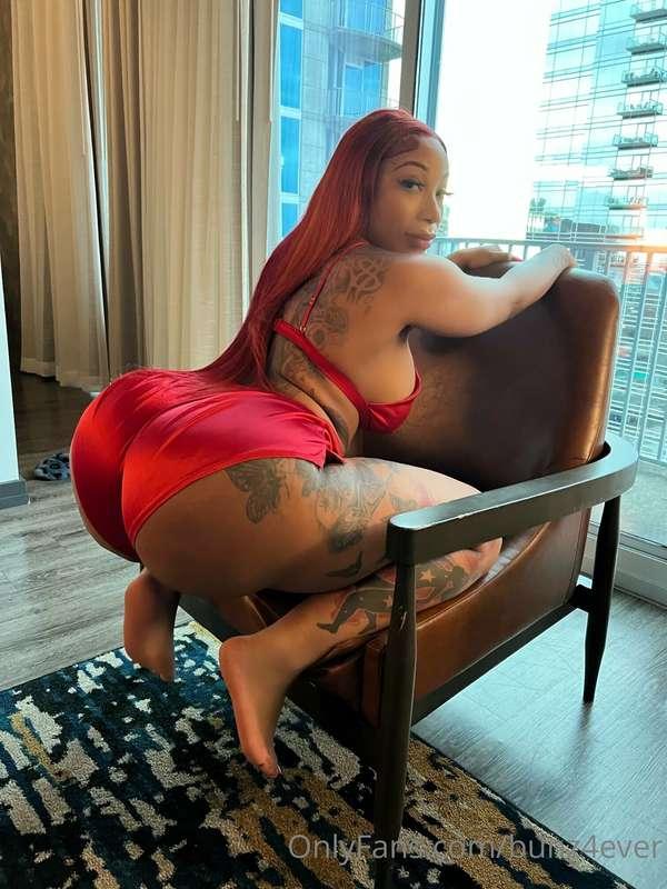 Happy Hump Day Baby!!! DM me for content request or purchase..
