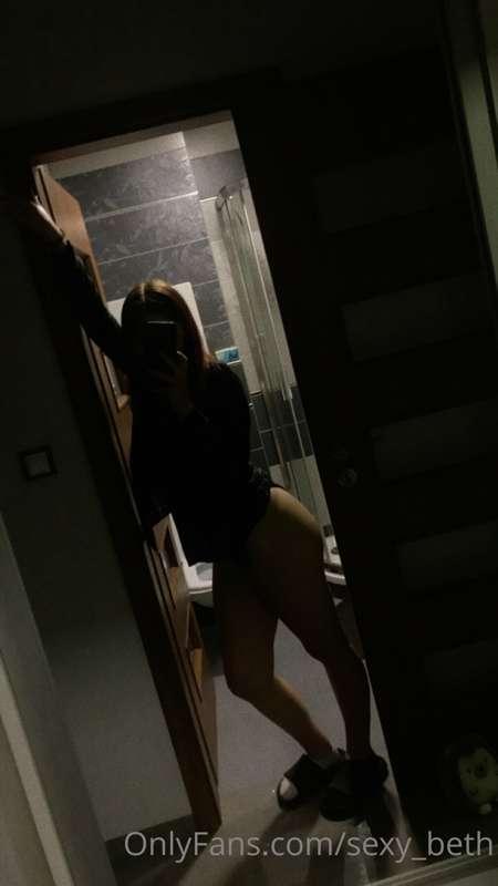 I will be your honey😈

Budu jen tvá zlato😈