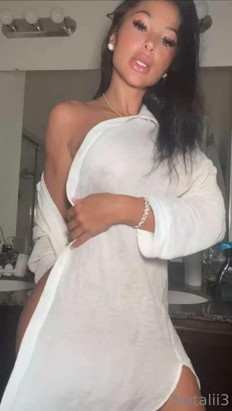 wanna see both sides?😈