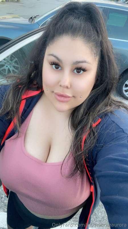 You’re a loser and all you’re good for is tipping me, your M..