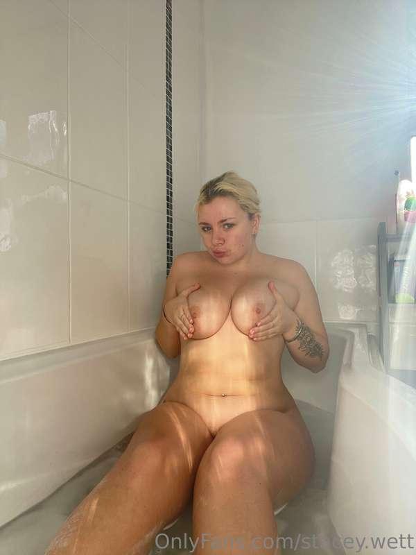 Bath time 💕