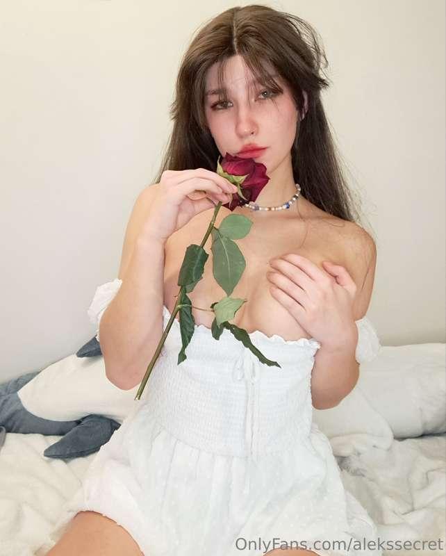 Would you bring a rose to our first date?