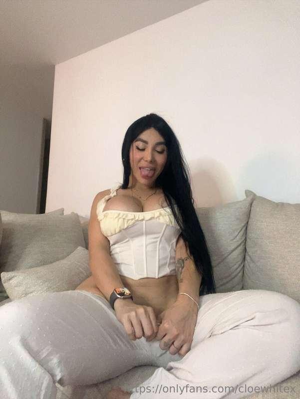 Lace hides, but never really covers 🖤