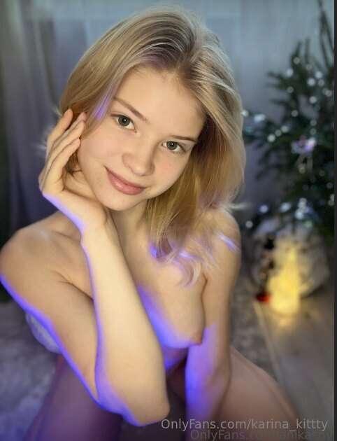 Let me distract you👉@anikashy💋Cute girl @anikashy loves to p..