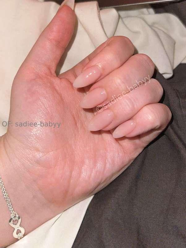 Want to unlock daily NSFW content? Over 3700 pics+vids for $..