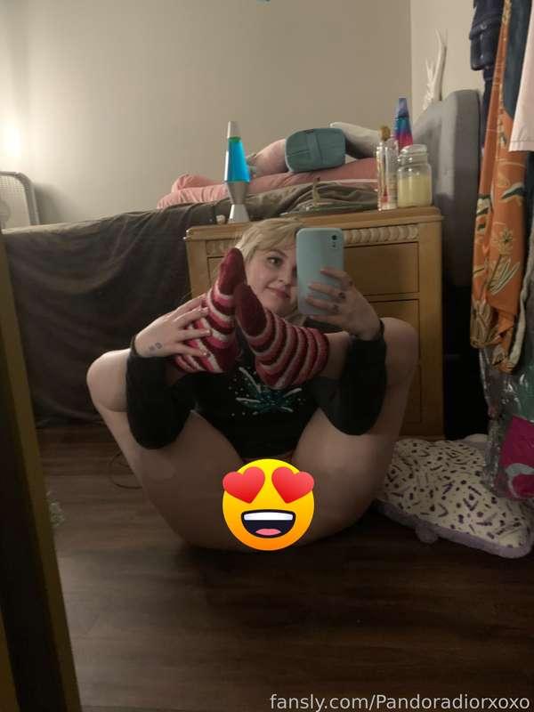 Sweet pussy 

https://fans.ly/r/Pandoradiorxoxo

#pussy #fyp #flexible #cumslut #cumrag #cumdumpster #slut #pandorasbox #pandoradior3 #blonde #bombshell #egirl