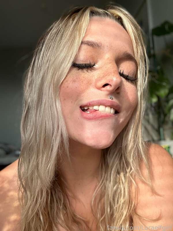 loraelfgirl image #0