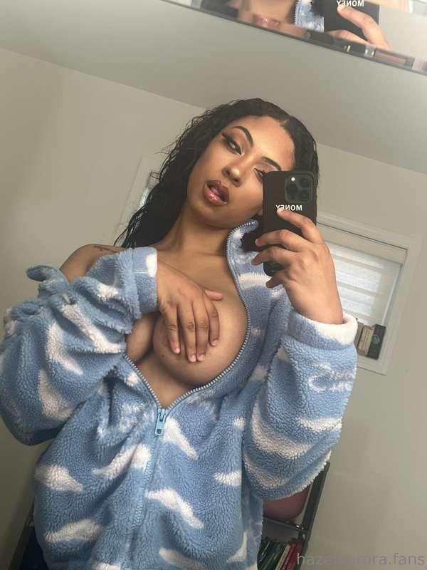 Comfy day.Sometimes you just want to lounge around and do no..